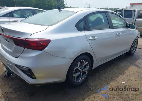 2021 Kia Forte Fe/Lxs из США, поврежденный, VIN 3KPF24AD5ME364571